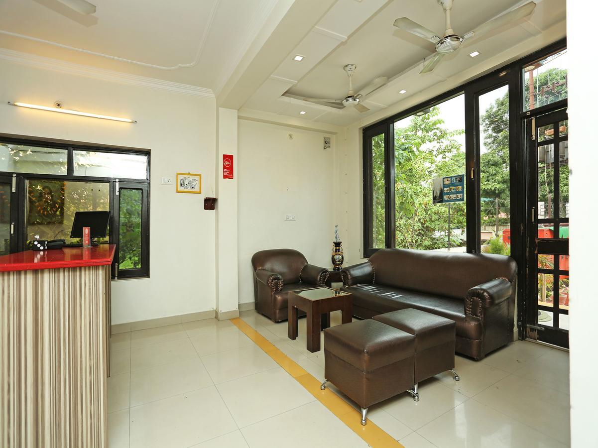 Oyo 10425 Queens Pearl Inn Dehradun Exterior foto